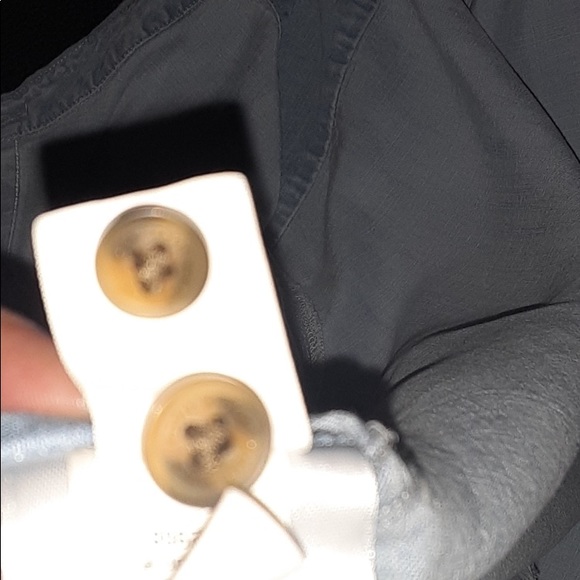 Eddie Bauer lightweight tranquil boyfriend style button down - Picture 7 of 11